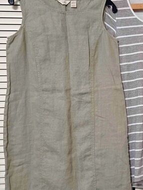 J. Jill Sleeveless Linen Shift Dress in Light Sage